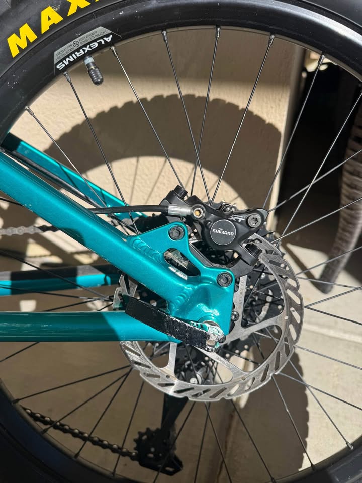 Commencal Meta HT 24” kids bike